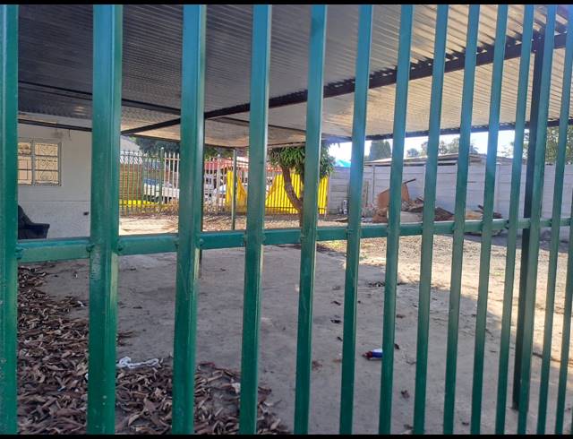 230M² BUSINESS FOR SALE IN OOS EINDE